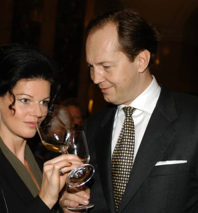 Berndt und Andrea May von May Wines verkosten einen Wein